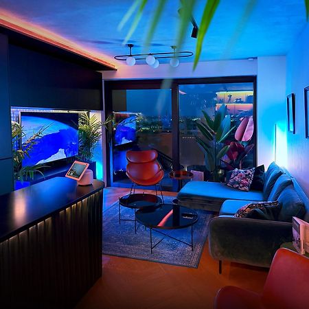 Skyline Elegance With Free Parking Apartment Bratislava Exterior photo