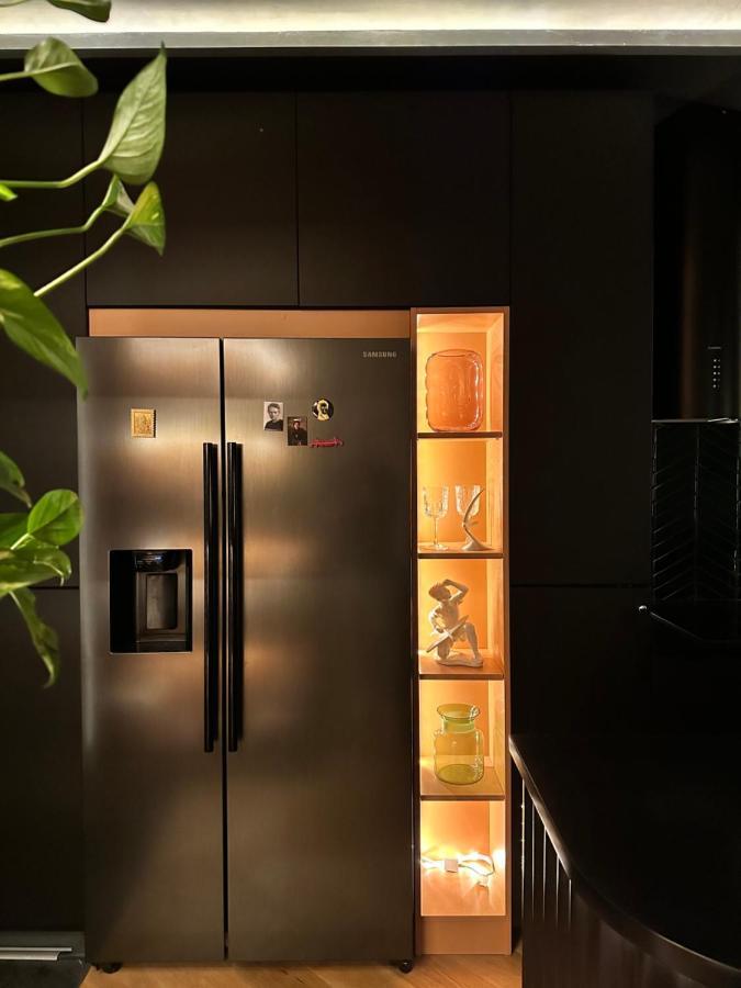 Skyline Elegance With Free Parking Apartment Bratislava Exterior photo