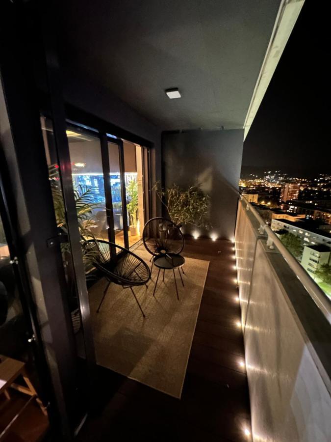 Skyline Elegance With Free Parking Apartment Bratislava Exterior photo